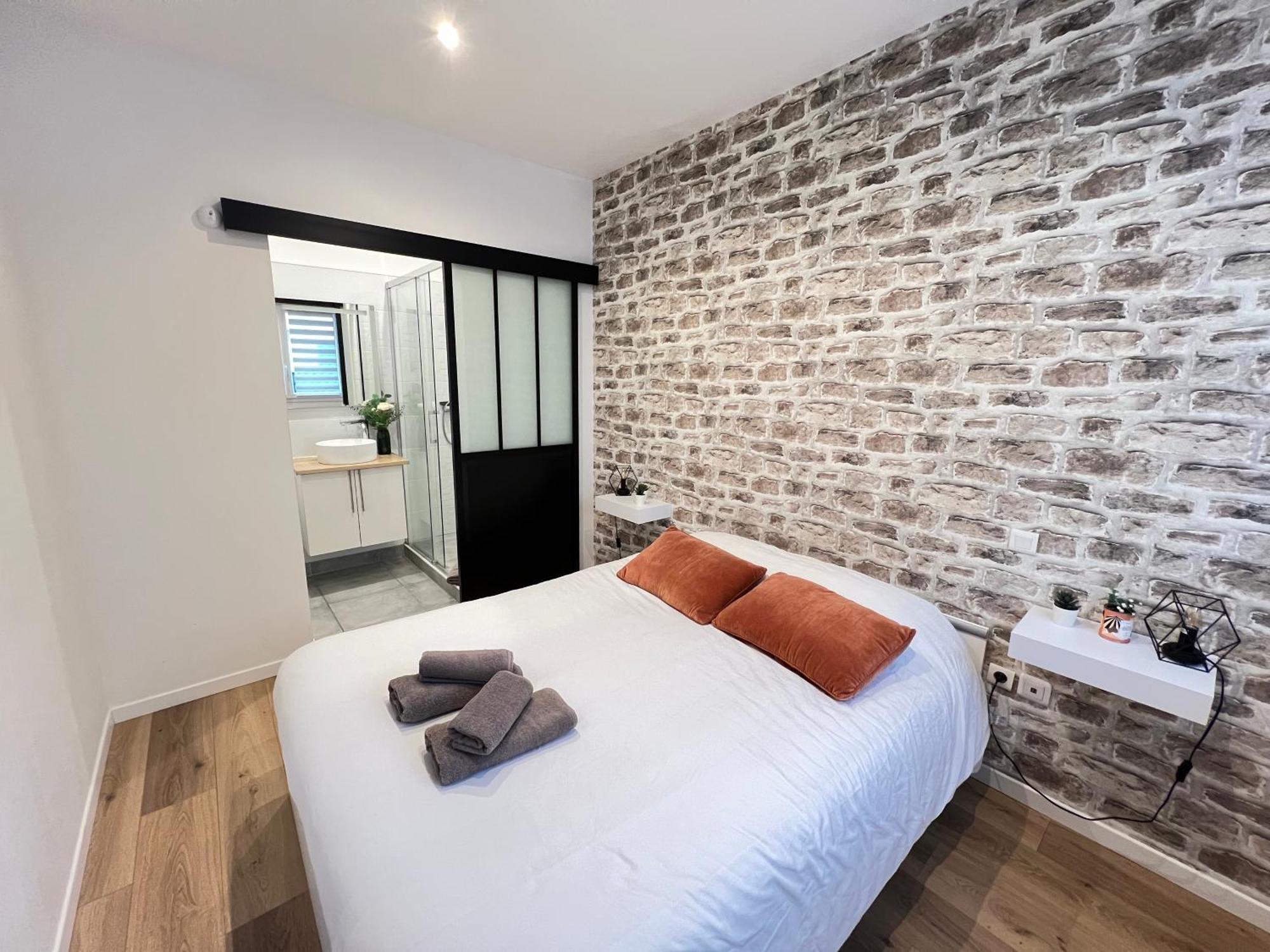 Le Remois - Charmant T2 - Renove - Parking - Cour Privative - Wifi 랭스 외부 사진